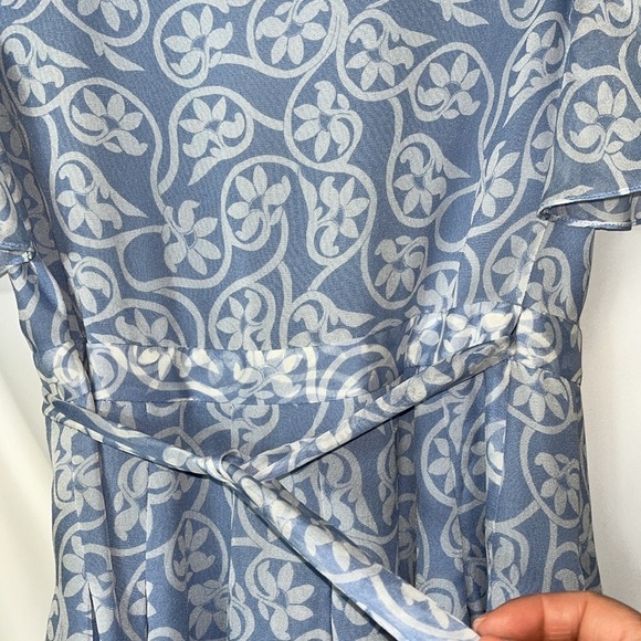 Diane Von Furstenberg flutter sleeve midi length wrap dress floral vine Sz 2 - Picture 9 of 15